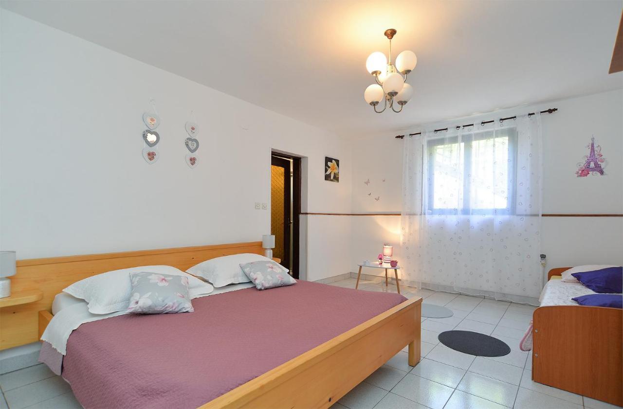 Apartment Dulijana 2042 プーラ エクステリア 写真