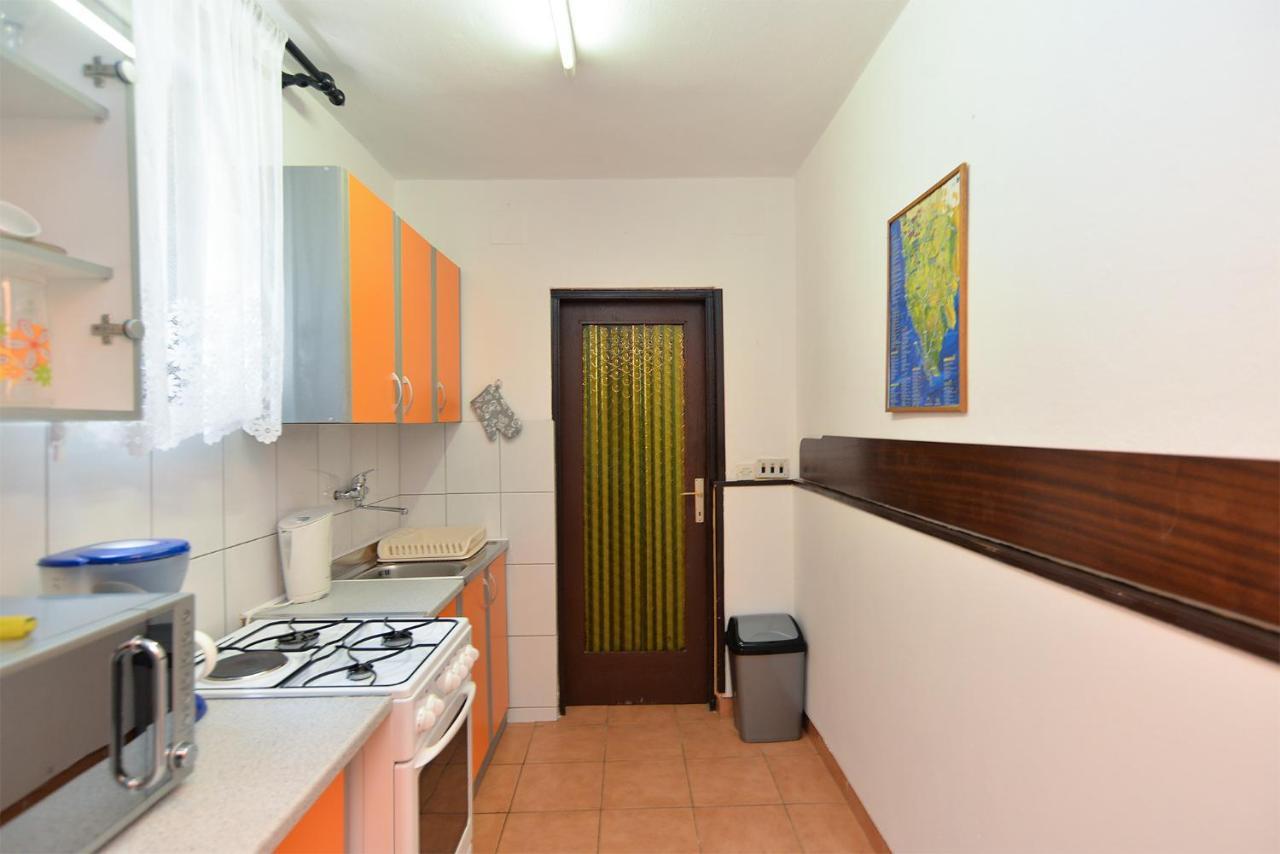 Apartment Dulijana 2042 プーラ エクステリア 写真