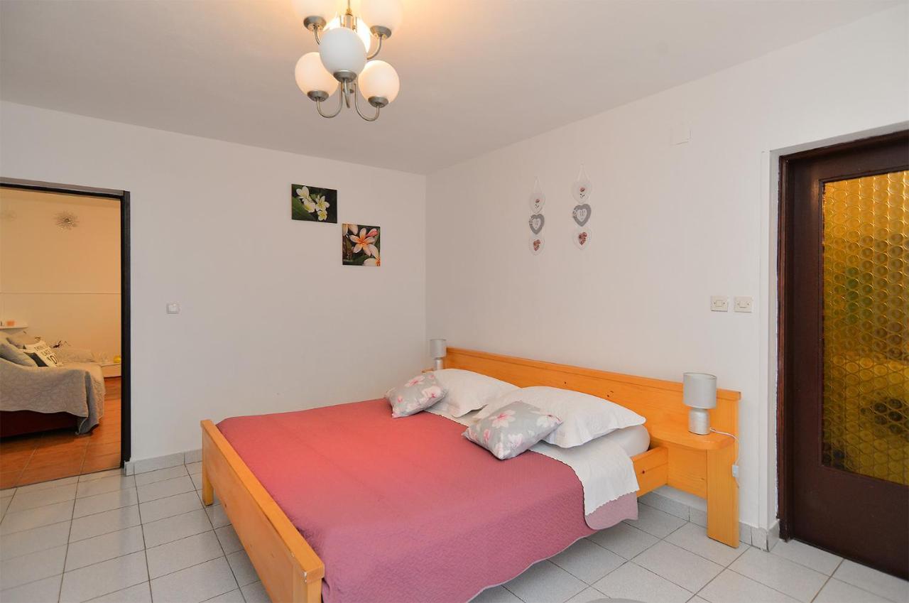 Apartment Dulijana 2042 プーラ エクステリア 写真